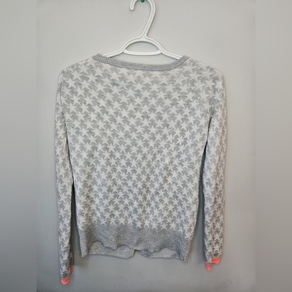 Cat & Jack Girl Sweater
M 14/16
In great condition
Measurements in pictures - Picture 5 of 11